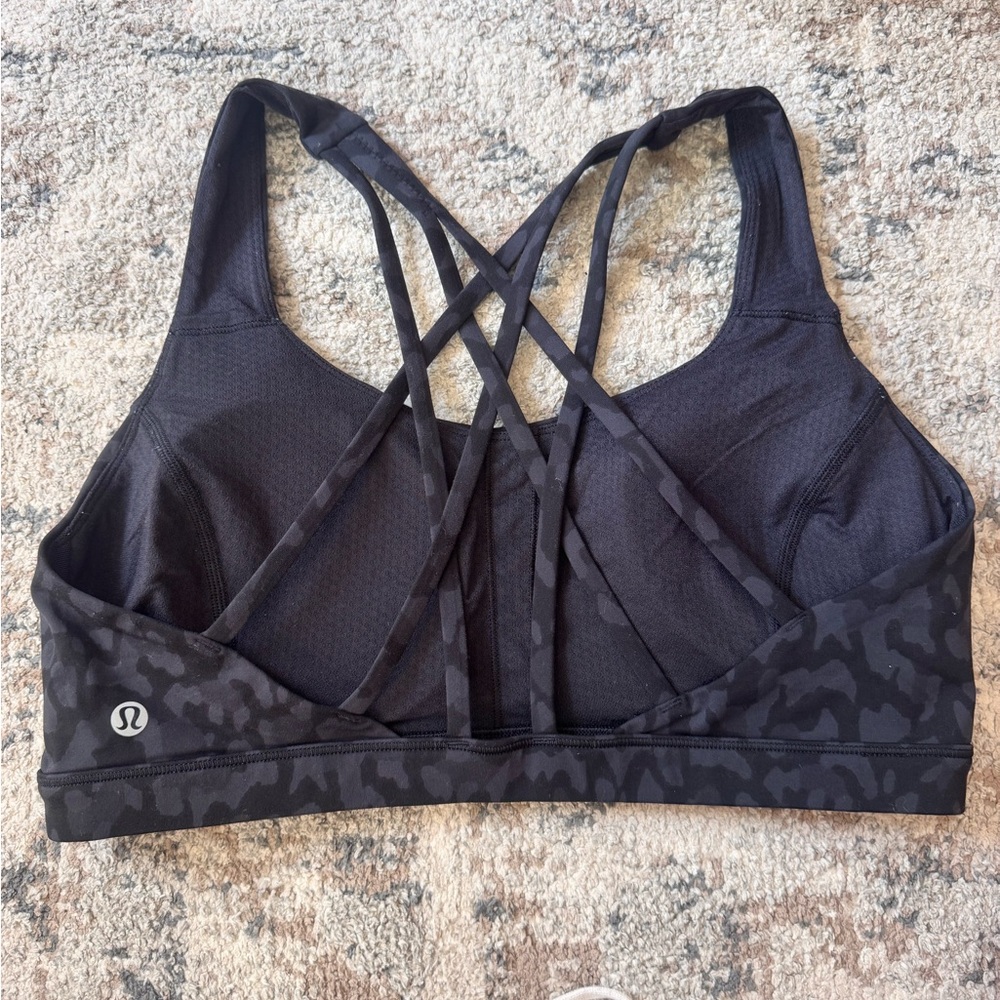 Lululemon sports bra size 10
